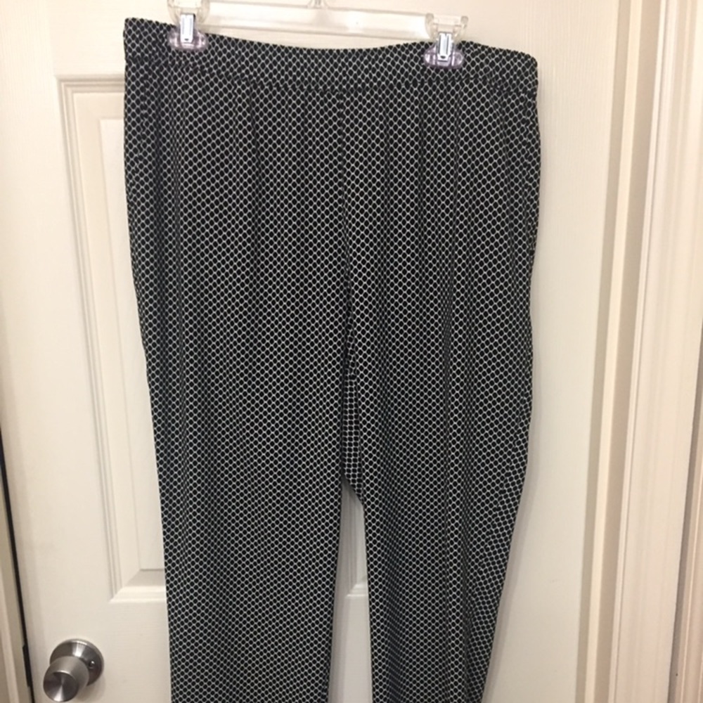 EUC Loft Stretchy Slacks Size Large